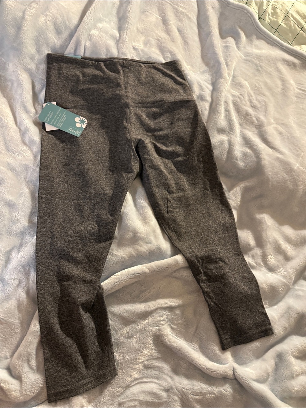 Women’s high rise grey crop legging from Tuff